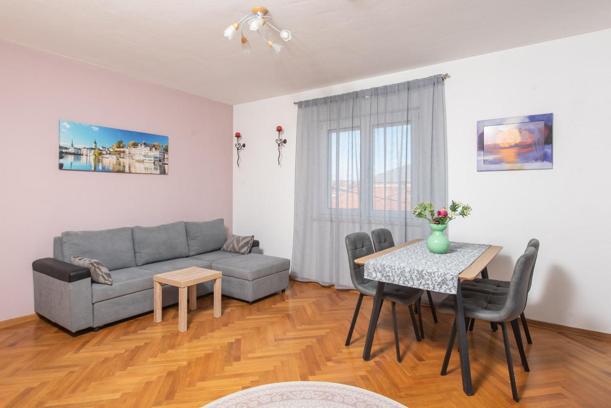Apartments Lovric With Sea View Kaštela Exterior foto